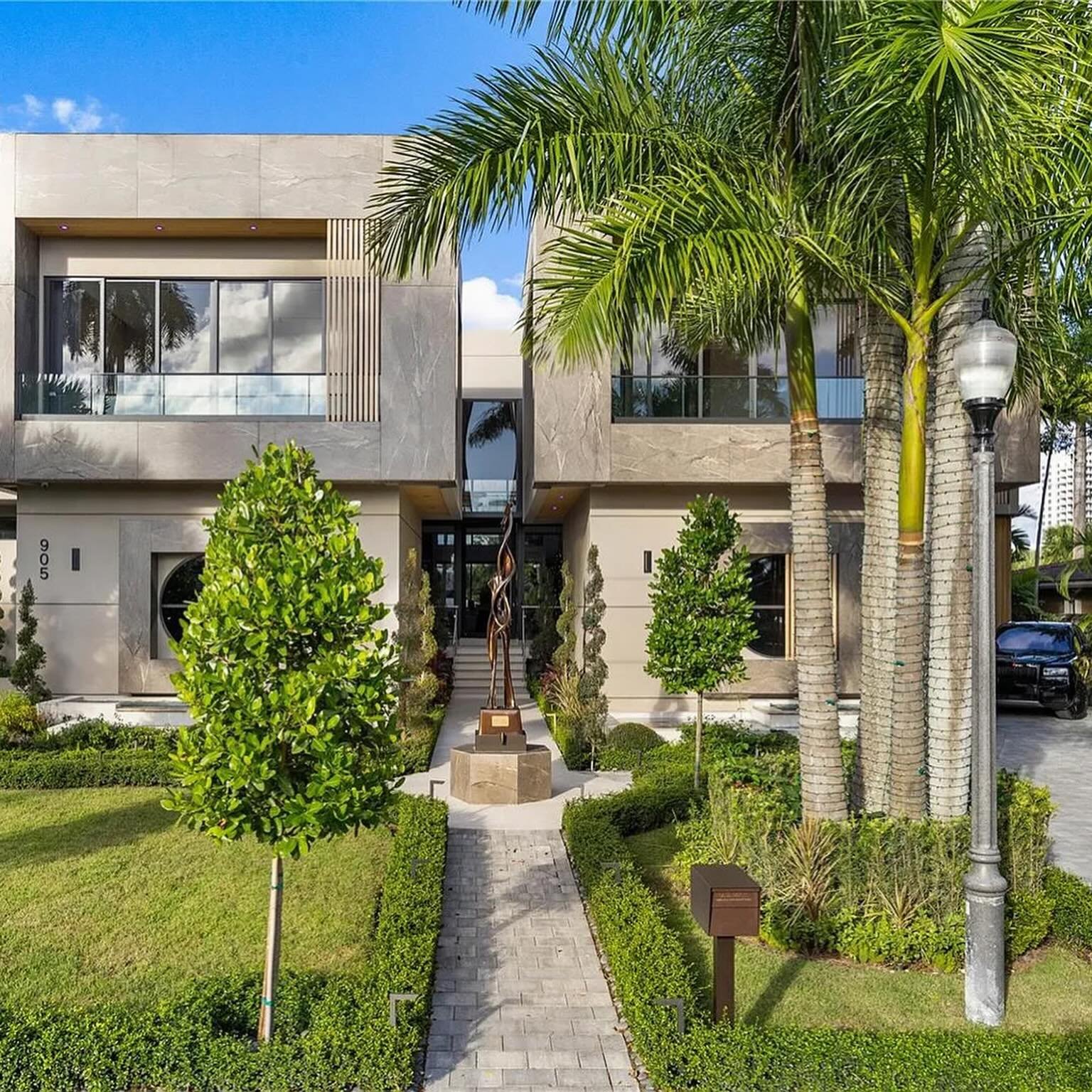 Front of VIlla Miradar