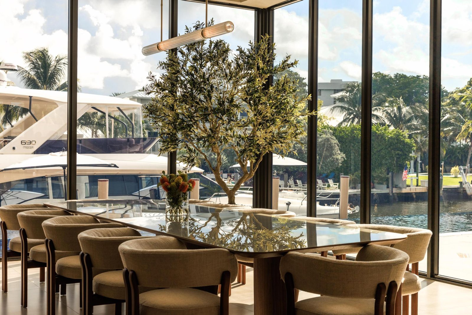Dining Area Miragrace