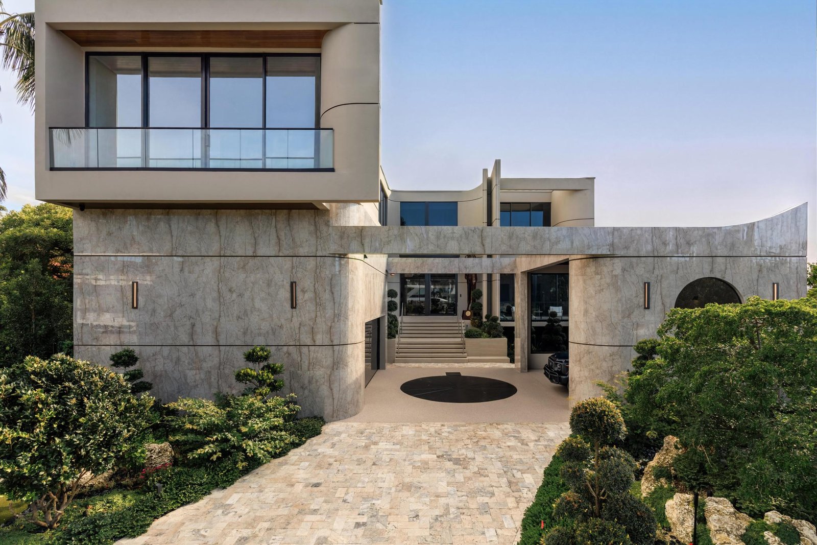 driveway miragrace